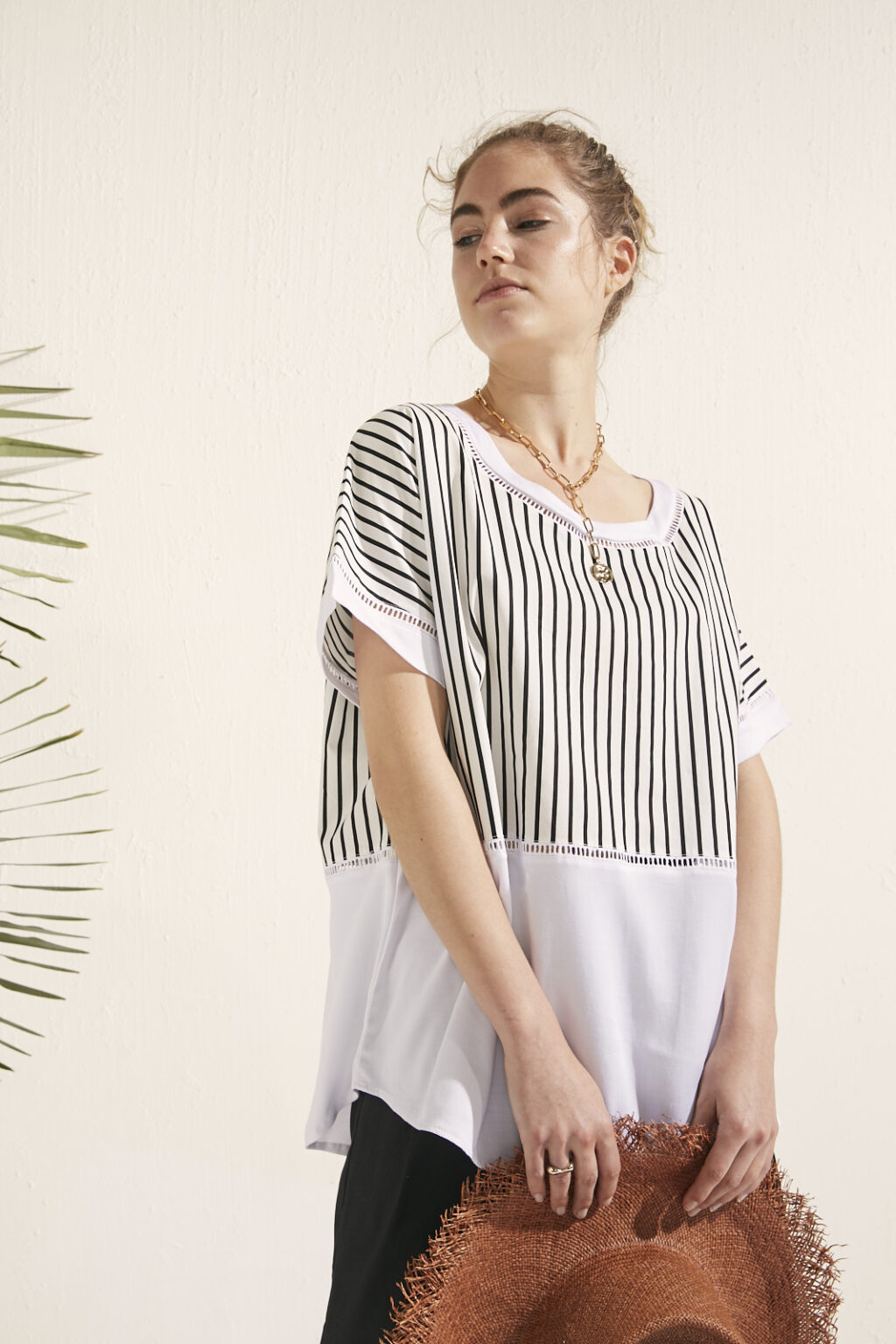 REMERA RAYADA CON VAINILLAS