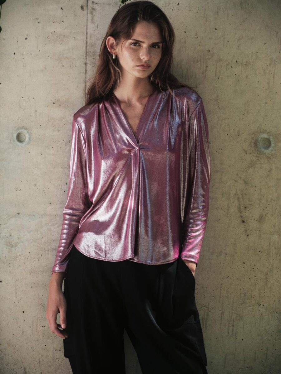 REMERA DE FOIL