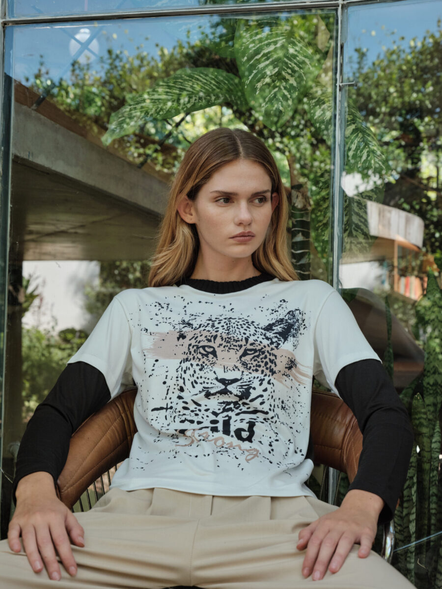 REMERA WILD STRONG