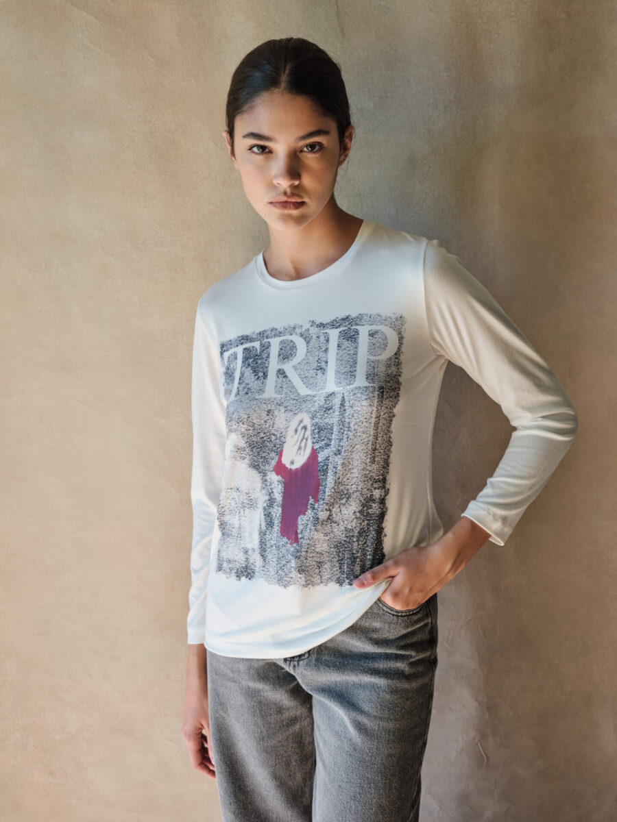 REMERA TRIP